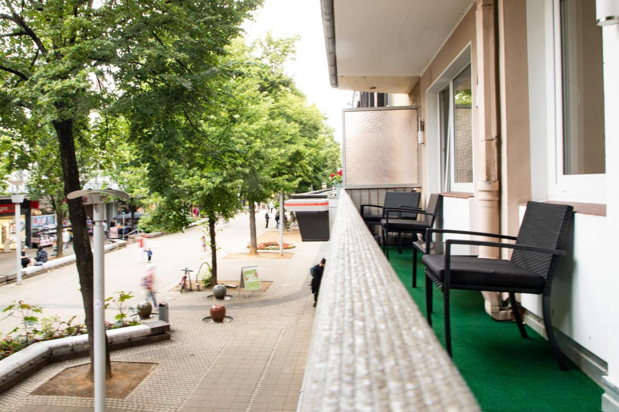 Me Living Bad Pyrmont Innenstadt 10 Meter Balkon Екстериор снимка