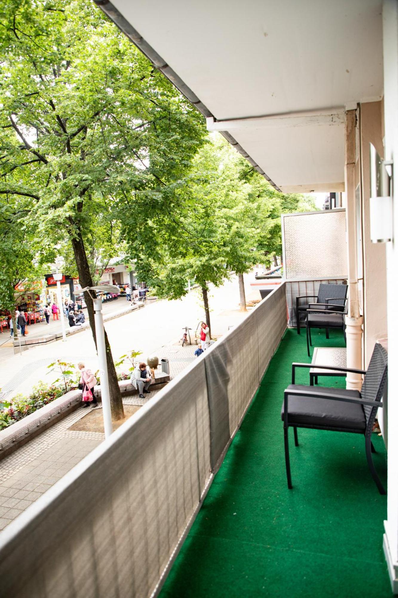 Me Living Bad Pyrmont Innenstadt 10 Meter Balkon Екстериор снимка