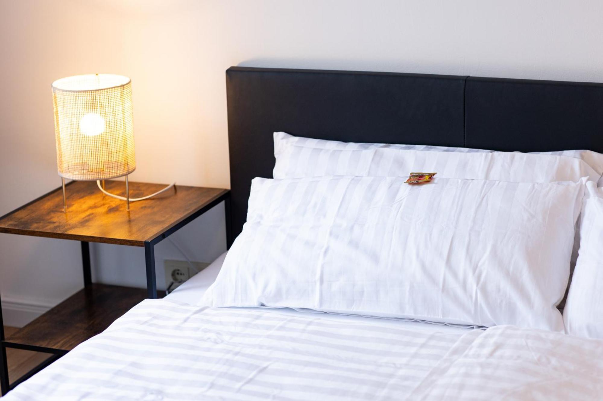 Me Living Bad Pyrmont Innenstadt 10 Meter Balkon Екстериор снимка
